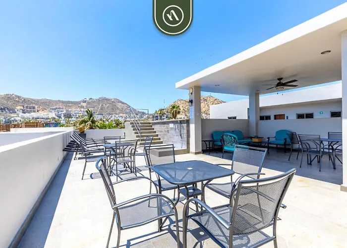 Centric 1br In Downtown Cabo - Rooftop Pool Ferienhaus *